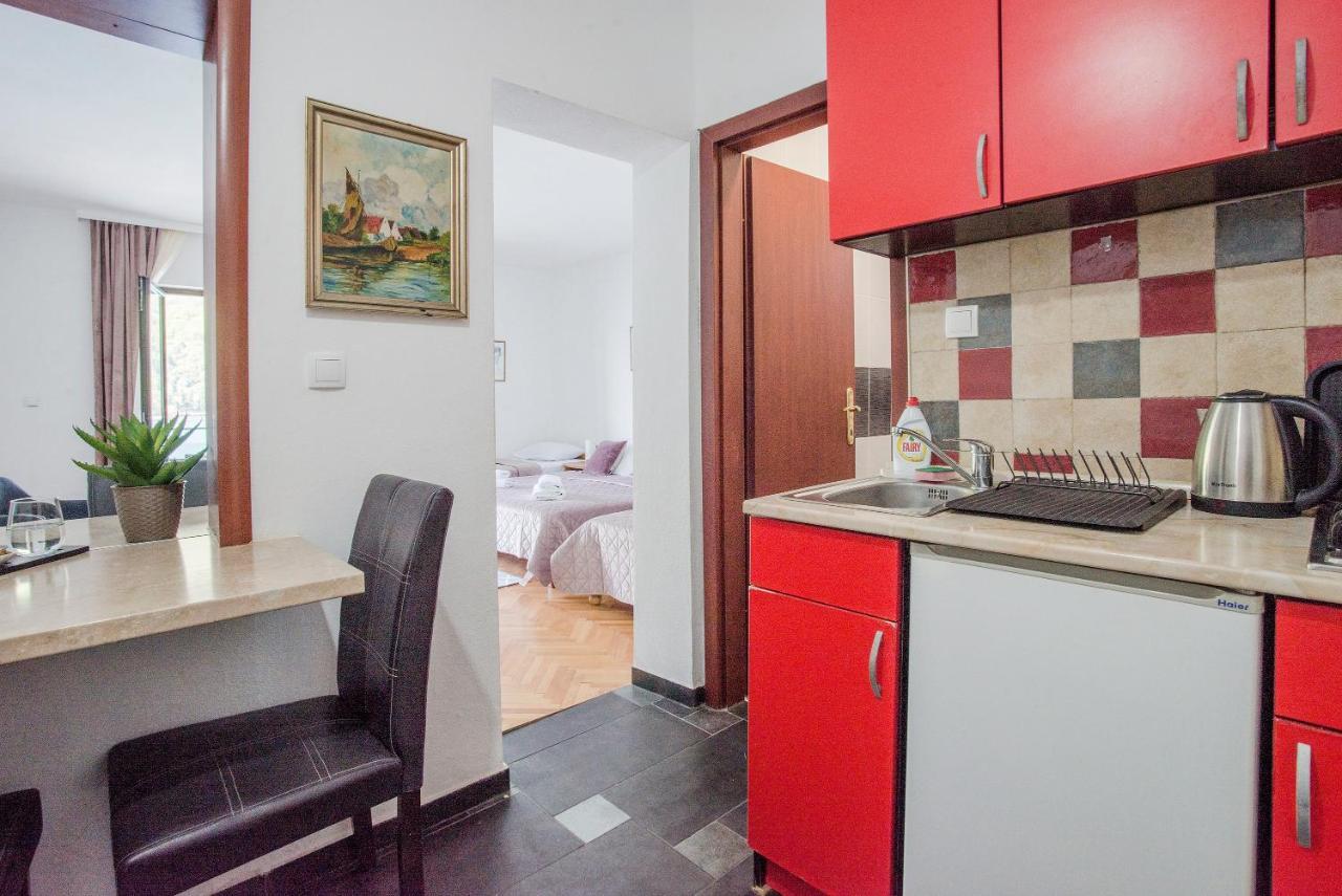 Apartments Maxhit Tivat Luaran gambar