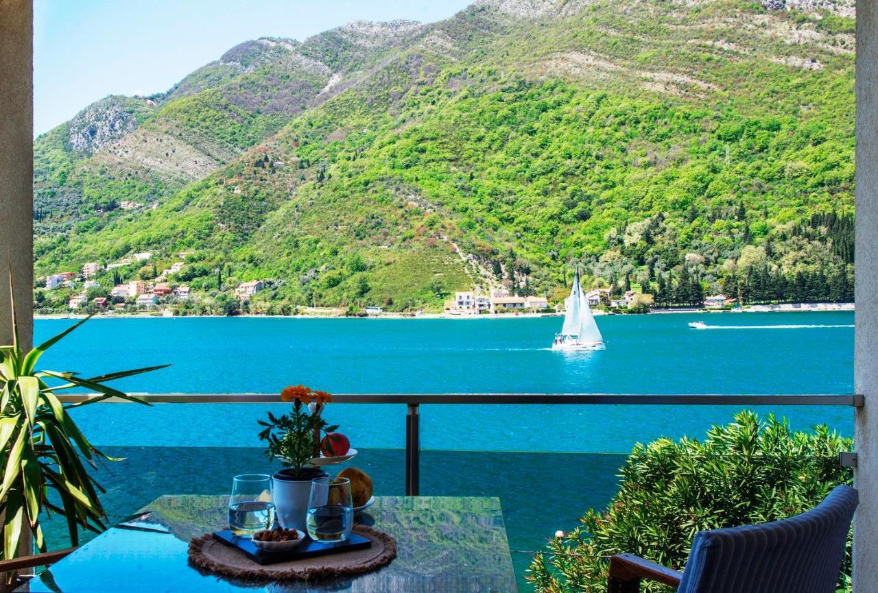 Apartments Maxhit Tivat Luaran gambar